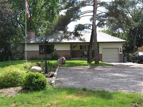 Twin Pines Bed And Breakfast Peterborough Esterno foto