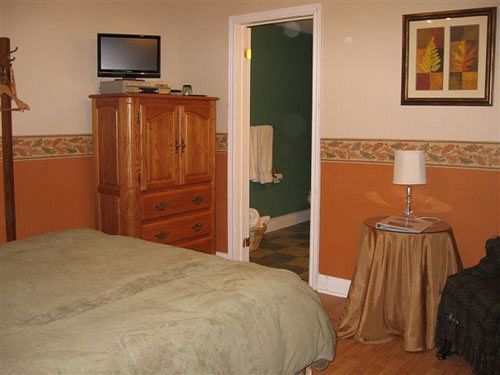 Twin Pines Bed And Breakfast Peterborough Esterno foto